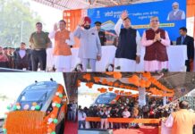 देहरादून से लखनऊ के लिए वंदे भारत ट्रेन शुरू, पीएम मोदी ने किया वर्चुअल शुभारंभ, जानिए कितना है किराया? Vande Bharat Train Dehradun and Lucknow