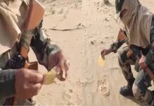 BSF के जवानों ने बीकानेर में तपती रेत पर सेंका पापड़, देशभर में भीषण गर्मी का कहर, जानिए कितना पहुँच गया है तापमान, राजस्थान में रेड अलर्ट जारी BSF soldiers baked papad on hot sand in Bikaner
