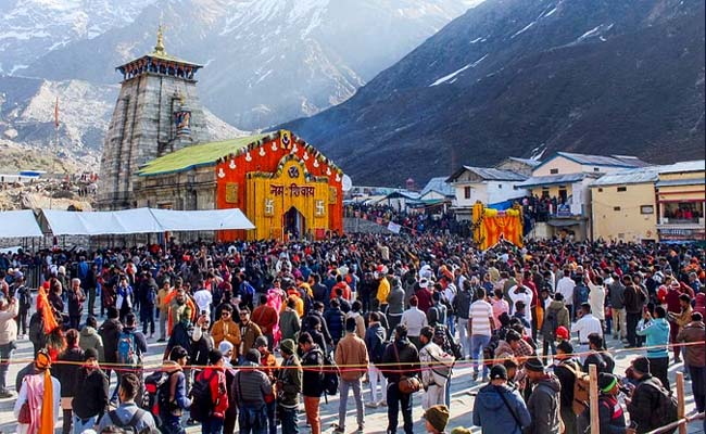 Chardham Yatra 2024: बदरीनाथ में भारी विरोध के बाद VIP दर्शन व्यवस्था खत्म, केवल इन्हें मिलेगी अनुमति, 25 लाख पार पहुंची पंजीकरण की संख्या