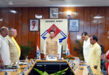 उत्तराखंड कैबिनेट बैठक में इन 25 प्रस्तावों पर लगी मुहर, चारधाम के नाम पर नहीं बनेगा कोई भी ट्रस्ट, लागू होंगे कड़े कानून, जानें अन्य फैसले Uttarakhand cabinet meeting