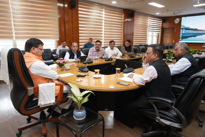 अल्मोड़ा जिले में हुई बस दुर्घटना के शोक में 8 नवम्बर को आयोजित होने वाले राज्य स्थापना दिवस से संबन्धित सांस्कृतिक कार्यक्रम निरस्त