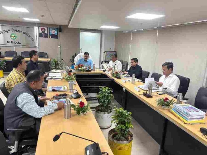 प्राधिकरण सभागार में गढ़वाल आयुक्त एवं अध्यक्ष एमडीडीए की अध्यक्षता में हुआ 110वीं बोर्ड बैठक का आयोजन, नेहरू कॉलोनी में बनेगा एमडीडीए का नया ऑफिस, बोर्ड ने दिया अनुमोदन