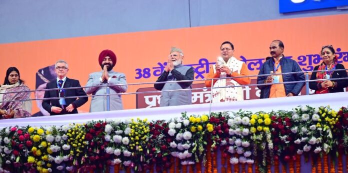 बड़ा मंच, तीन विषय और उत्तराखंड को बड़ी शाबासी