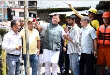 मुख्यमंत्री ने स्यानाचट्टी में आपदा प्रभावित क्षेत्रों का किया स्थलीय निरीक्षण