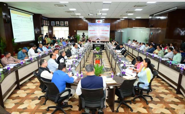 मुख्यमंत्री की अध्यक्षता में संपन्न हुई दिशा समिति की पहली बैठक first-meeting-of-the-disha-committee-was-held-under-chairmanship-of-cm