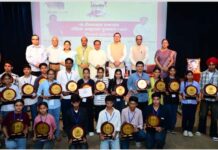 मुख्यमंत्री धामी ने मेधावियों छात्रों को किया पुरस्कृत, बीते चार साल में रिकॉर्ड 25 हजार युवाओं को पारदर्शिता के साथ मिली सरकारी नौकरी