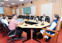 मुख्यमंत्री धामी ने प्रदेश की सभी सड़कों को गड्ढा मुक्त करने के दिए निर्देश