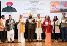 राज्यपाल ने किया मुख्यमंत्री पुष्कर सिंह धामी के व्यक्तित्व और कृतित्व पर आधारित पुस्तकों का विमोचन