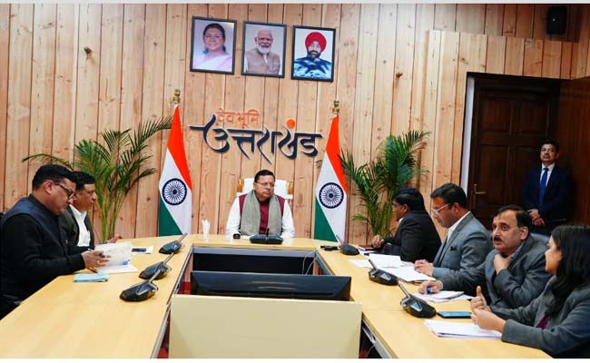 मुख्यमंत्री धामी का सख्त निर्देश-हर माह की 5 तारीख तक समाज कल्याण की सभी पेंशन अनिवार्य रूप से खातों में पहुँचे