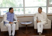 मुख्यमंत्री धामी ने केंद्रीय मंत्री रेल मंत्री से भेंट कर रेल एवं ‘डिजिटल कुम्भ 2027’ पर की चर्चा cm-dhami-meet-rail-minister-ashwani-vashnav