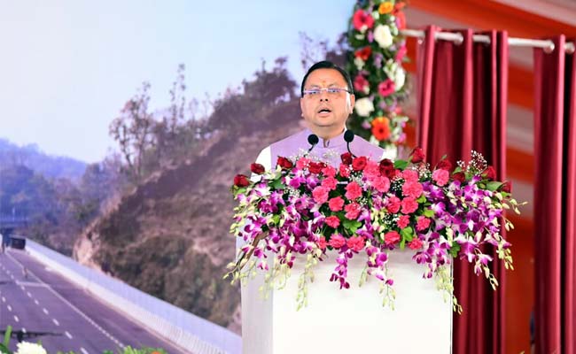 अब रफ्ता-रफ्ता नहीं, पूरी रफ्तार के साथ आगे बढ़ रहा है भारत: मुख्यमंत्री धामी