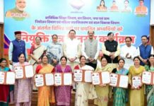 मुख्यमंत्री धामी ने 276 अभ्यर्थियों को दिए नियुक्ति पत्र, 33 हजार युवाओं को मिली सरकारी नौकरी