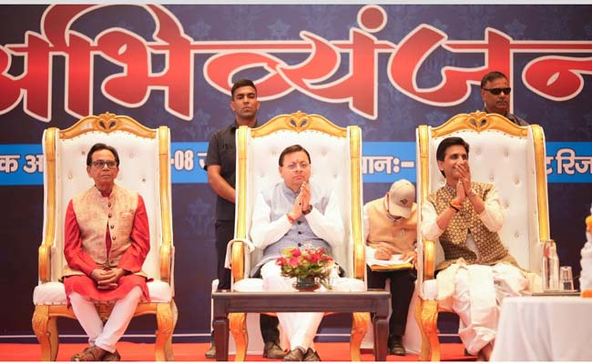 कवि केवल शब्द निर्माता नहीं बल्कि समाज का चिंतक, मार्गदर्शक और प्रेरक होता है: सीएम धामी